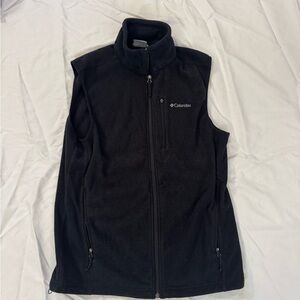 Columbia Men's Black Zip-Up Vest